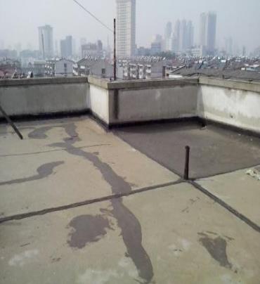 池州市漏水维修 楼顶漏水是什么原因，楼顶漏水维修方法是什么?
